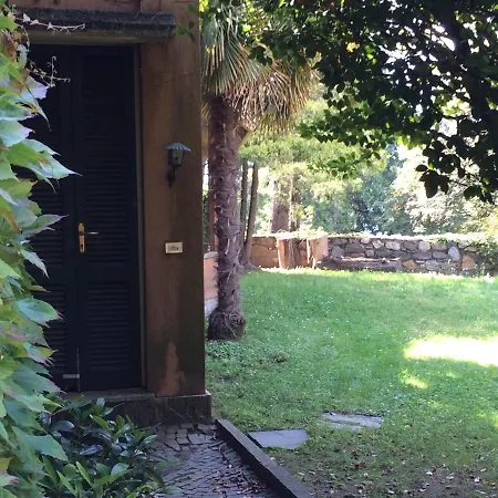 Parco Hermitage - Vila Camelia Appartement Porto Valtravaglia